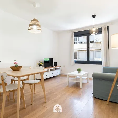 Weroomies - August Apartment