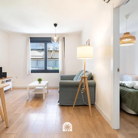 Weroomies - August Apartment *