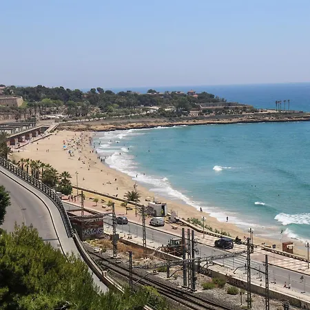 Weroomies - August アパート *